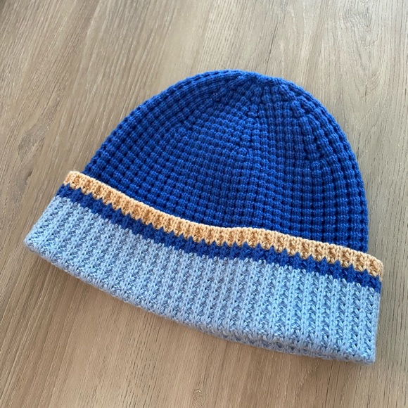 Blue hat Marni x Uniqlo Wool - Picture 3 of 3